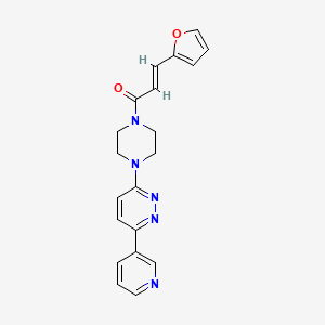 molecular formula C20H19N5O2 B2516929 (E)-3-(furan-2-yl)-1-(4-(6-(pyridin-3-yl)pyridazin-3-yl)piperazin-1-yl)prop-2-en-1-one CAS No. 1257556-12-9