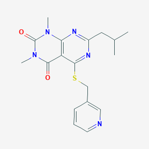 B2517428 1,3-Dimethyl-7-(2-methylpropyl)-5-(pyridin-3-ylmethylsulfanyl)pyrimido[4,5-d]pyrimidine-2,4-dione CAS No. 872596-48-0