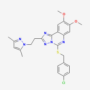 1-[2-(5-{[(4-chlorophenyl)methyl]sulfanyl}-8,9-dimethoxy-[1,2,4]triazolo[1,5-c]quinazolin-2-yl)ethyl]-3,5-dimethyl-1H-pyrazole