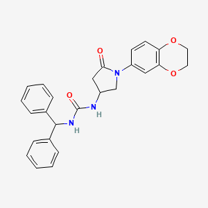 molecular formula C26H25N3O4 B2518007 1-Benzhydryl-3-(1-(2,3-dihydrobenzo[b][1,4]dioxin-6-yl)-5-oxopyrrolidin-3-yl)urea CAS No. 891112-55-3
