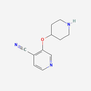 molecular formula C11H13N3O B2518009 3-(Piperidin-4-yloxy)pyridine-4-carbonitrile CAS No. 1526698-82-7