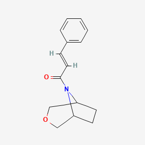 molecular formula C15H17NO2 B2519170 (E)-1-((1R,5S)-3-oxa-8-azabicyclo[3.2.1]octan-8-yl)-3-phenylprop-2-en-1-one CAS No. 1396892-82-2