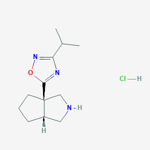 molecular formula C12H20ClN3O B2519631 rac-5-[(3aR,6aR)-octahydrocyclopenta[c]pyrrol-3a-yl]-3-(propan-2-yl)-1,2,4-oxadiazole hydrochloride, cis CAS No. 1909294-58-1