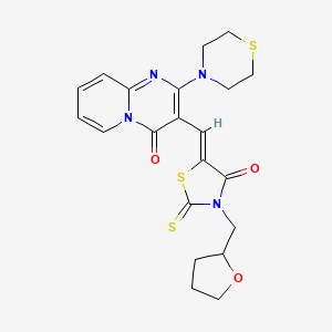 molecular formula C21H22N4O3S3 B2519831 (Z)-5-((4-oxo-2-thiomorpholino-4H-pyrido[1,2-a]pyrimidin-3-yl)methylene)-3-((tetrahydrofuran-2-yl)methyl)-2-thioxothiazolidin-4-one CAS No. 489422-34-6