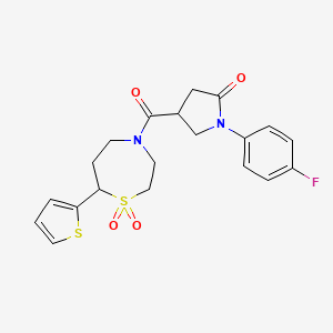 molecular formula C20H21FN2O4S2 B2520548 4-(1,1-Dioxido-7-(thiophen-2-yl)-1,4-thiazepane-4-carbonyl)-1-(4-fluorophenyl)pyrrolidin-2-one CAS No. 2034421-27-5