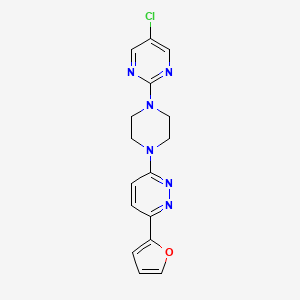 molecular formula C16H15ClN6O B2520626 3-[4-(5-Chloropyrimidin-2-yl)piperazin-1-yl]-6-(furan-2-yl)pyridazine CAS No. 2380186-89-8