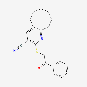 molecular formula C20H20N2OS B2521951 2-[(2-Oxo-2-phenylethyl)sulfanyl]-5,6,7,8,9,10-hexahydrocycloocta[b]pyridine-3-carbonitrile CAS No. 166113-81-1
