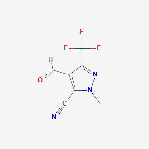 molecular formula C7H4F3N3O B2522471 4-甲酰-2-甲基-5-(三氟甲基)吡唑-3-甲腈 CAS No. 2287281-81-4