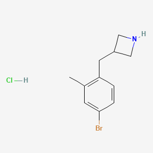 molecular formula C11H15BrClN B2522537 3-[(4-溴-2-甲基苯基)甲基]氮杂环丁烷；盐酸盐 CAS No. 2470440-71-0