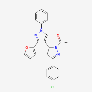 molecular formula C24H19ClN4O2 B2522676 1-[5-(4-chlorophenyl)-3'-(furan-2-yl)-1'-phenyl-3,4-dihydro-1'H,2H-[3,4'-bipyrazole]-2-yl]ethan-1-one CAS No. 956522-09-1