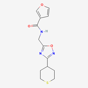 molecular formula C13H15N3O3S B2522785 N-{[3-(thian-4-yl)-1,2,4-oxadiazol-5-yl]méthyl}furan-3-carboxamide CAS No. 2034293-00-8