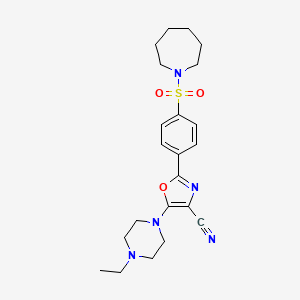 molecular formula C22H29N5O3S B2523308 2-[4-(氮杂环戊-1-磺酰基)苯基]-5-(4-乙基哌嗪-1-基)-1,3-噁唑-4-腈 CAS No. 940999-83-7