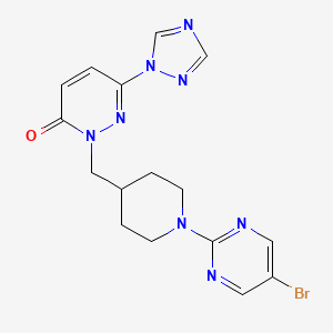 2-{[1-(5-bromopyrimidin-2-yl)piperidin-4-yl]methyl}-6-(1H-1,2,4-triazol-1-yl)-2,3-dihydropyridazin-3-one