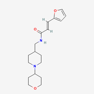 molecular formula C18H26N2O3 B2523734 (E)-3-(呋喃-2-基)-N-((1-(四氢-2H-吡喃-4-基)哌啶-4-基)甲基)丙烯酰胺 CAS No. 2035001-88-6