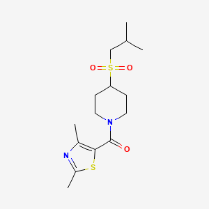 molecular formula C15H24N2O3S2 B2524327 (2,4-二甲基噻唑-5-基)(4-(异丁磺酰基)哌啶-1-基)甲苯酮 CAS No. 1797308-40-7