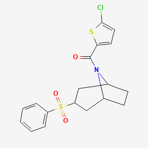 molecular formula C18H18ClNO3S2 B2524332 (5-氯噻吩-2-基)((1R,5S)-3-(苯磺酰基)-8-氮杂双环[3.2.1]辛烷-8-基)甲苯酮 CAS No. 1448136-05-7