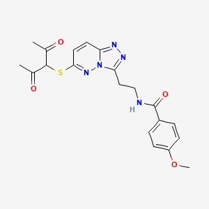 molecular formula C20H21N5O4S B2525011 N-(2-(6-((2,4-二氧戊烷-3-基)硫代)-[1,2,4]三唑并[4,3-b]哒嗪-3-基)乙基)-4-甲氧基苯甲酰胺 CAS No. 872996-40-2