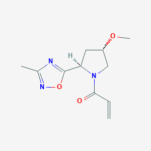 molecular formula C11H15N3O3 B2525470 1-[(2R,4S)-4-Methoxy-2-(3-methyl-1,2,4-oxadiazol-5-yl)pyrrolidin-1-yl]prop-2-en-1-one CAS No. 2223086-35-7