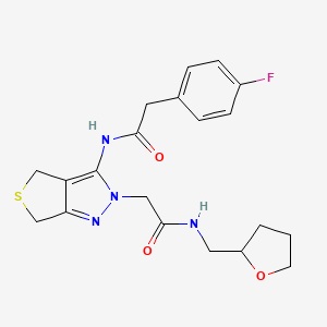 molecular formula C20H23FN4O3S B2526823 2-(4-fluorophenyl)-N-(2-(2-oxo-2-(((tetrahydrofuran-2-yl)methyl)amino)ethyl)-4,6-dihydro-2H-thieno[3,4-c]pyrazol-3-yl)acetamide CAS No. 1105205-62-6