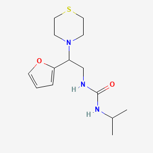 molecular formula C14H23N3O2S B2529448 1-(2-(呋喃-2-基)-2-硫代吗啉乙基)-3-异丙基脲 CAS No. 2034573-18-5