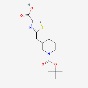 molecular formula C15H22N2O4S B2529877 2-[[1-[(2-Methylpropan-2-yl)oxycarbonyl]piperidin-3-yl]methyl]-1,3-thiazole-4-carboxylic acid CAS No. 2260933-07-9