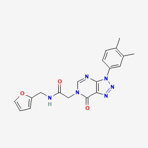 molecular formula C19H18N6O3 B2530246 2-[3-(3,4-二甲苯基)-7-氧代三唑并[4,5-d]嘧啶-6-基]-N-(呋喃-2-基甲基)乙酰胺 CAS No. 888421-88-3