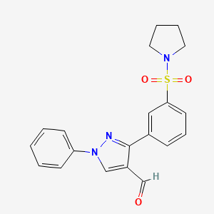 molecular formula C20H19N3O3S B2530363 1-Phenyl-3-[3-(pyrrolidinylsulfonyl)phenyl]pyrazole-4-carbaldehyde CAS No. 956569-48-5
