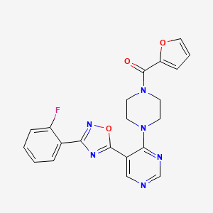 molecular formula C21H17FN6O3 B2530866 (4-(5-(3-(2-Fluorophenyl)-1,2,4-oxadiazol-5-yl)pyrimidin-4-yl)piperazin-1-yl)(furan-2-yl)methanone CAS No. 2034446-95-0