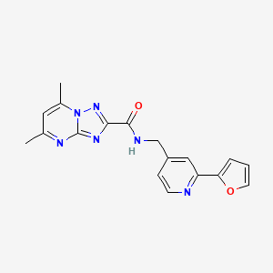 molecular formula C18H16N6O2 B2531478 N-((2-(furan-2-yl)pyridin-4-yl)methyl)-5,7-dimethyl-[1,2,4]triazolo[1,5-a]pyrimidine-2-carboxamide CAS No. 2034343-11-6