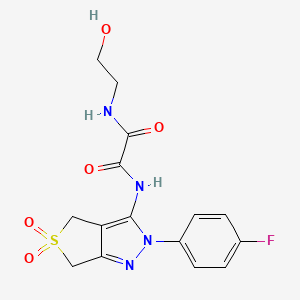 molecular formula C15H15FN4O5S B2532065 N1-(2-(4-氟苯基)-5,5-二氧化-4,6-二氢-2H-噻吩[3,4-c]吡唑-3-基)-N2-(2-羟乙基)草酰胺 CAS No. 899989-47-0