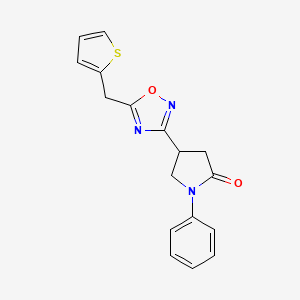molecular formula C17H15N3O2S B2532197 1-Phenyl-4-(5-(thiophen-2-ylmethyl)-1,2,4-oxadiazol-3-yl)pyrrolidin-2-one CAS No. 1172313-56-2