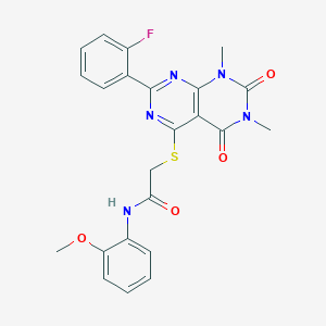 molecular formula C23H20FN5O4S B2532900 2-((2-(2-フルオロフェニル)-6,8-ジメチル-5,7-ジオキソ-5,6,7,8-テトラヒドロピリミド[4,5-d]ピリミジン-4-イル)チオ)-N-(2-メトキシフェニル)アセトアミド CAS No. 893913-83-2