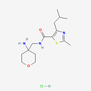 molecular formula C15H26ClN3O2S B2533692 N-[(4-Aminooxan-4-yl)methyl]-2-methyl-4-(2-methylpropyl)-1,3-thiazole-5-carboxamide;hydrochloride CAS No. 2418674-31-2