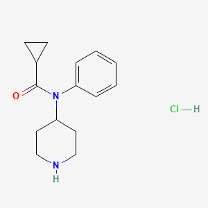 molecular formula C15H21ClN2O B2534829 N-苯基-N-4-哌啶基-环丙烷甲酰胺，一水合物 CAS No. 1432-04-8