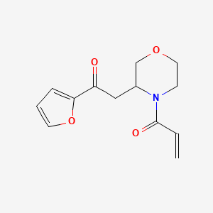 molecular formula C13H15NO4 B2534897 1-{3-[2-(Furan-2-yl)-2-oxoethyl]morpholin-4-yl}prop-2-en-1-one CAS No. 2094379-63-0