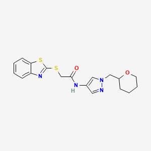 molecular formula C18H20N4O2S2 B2535084 2-(1,3-ベンゾチアゾール-2-イルスルファニル)-N-{1-[(オキサン-2-イル)メチル]-1H-ピラゾール-4-イル}アセトアミド CAS No. 2034227-64-8