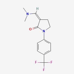 molecular formula C14H15F3N2O B2535275 3-[(Dimetilamino)metileno]-1-[4-(trifluorometil)fenil]-2-pirrolidinona CAS No. 343375-73-5