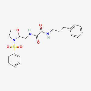 molecular formula C21H25N3O5S B2535483 N1-(3-苯丙基)-N2-((3-(苯磺酰基)恶唑烷-2-基)甲基)草酰胺 CAS No. 868981-65-1