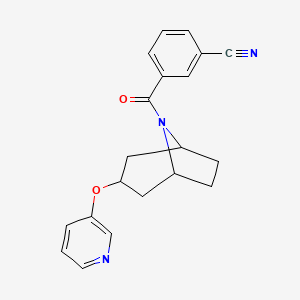 molecular formula C20H19N3O2 B2537084 3-((1R,5S)-3-(pyridin-3-yloxy)-8-azabicyclo[3.2.1]octane-8-carbonyl)benzonitrile CAS No. 2108575-53-5