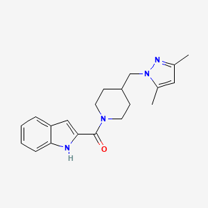 molecular formula C20H24N4O B2537225 (4-((3,5-dimethyl-1H-pyrazol-1-yl)methyl)piperidin-1-yl)(1H-indol-2-yl)methanone CAS No. 1351615-29-6