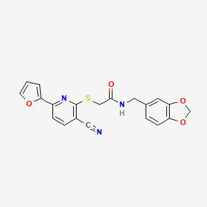 molecular formula C20H15N3O4S B2537254 N-(1,3-苯并二氧杂茂-5-基甲基)-2-[3-氰基-6-(呋喃-2-基)吡啶-2-基]硫代乙酰胺 CAS No. 878977-46-9