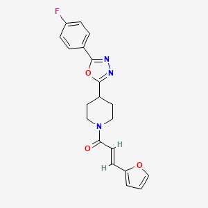 molecular formula C20H18FN3O3 B2538224 (E)-1-(4-(5-(4-fluorophenyl)-1,3,4-oxadiazol-2-yl)piperidin-1-yl)-3-(furan-2-yl)prop-2-en-1-one CAS No. 1211859-77-6
