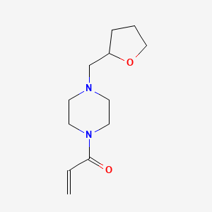 B2538857 1-[4-(Oxolan-2-ylmethyl)piperazin-1-yl]prop-2-en-1-one CAS No. 1182977-57-6