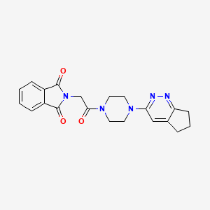 molecular formula C21H21N5O3 B2539223 2-(2-(4-(6,7-dihydro-5H-cyclopenta[c]pyridazin-3-yl)piperazin-1-yl)-2-oxoethyl)isoindoline-1,3-dione CAS No. 2034565-72-3