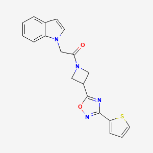 molecular formula C19H16N4O2S B2541198 2-(1H-indol-1-yl)-1-(3-(3-(thiophen-2-yl)-1,2,4-oxadiazol-5-yl)azetidin-1-yl)ethanone CAS No. 1325686-95-0