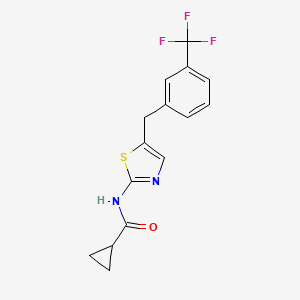 molecular formula C15H13F3N2OS B2541389 N-{5-[3-(trifluorometil)bencil]-1,3-tiazol-2-il}ciclopropanocarboxamida CAS No. 878677-84-0