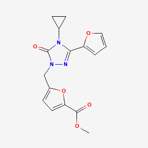 molecular formula C16H15N3O5 B2541546 methyl 5-((4-cyclopropyl-3-(furan-2-yl)-5-oxo-4,5-dihydro-1H-1,2,4-triazol-1-yl)methyl)furan-2-carboxylate CAS No. 1797585-61-5