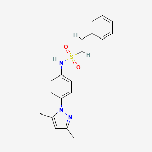 molecular formula C19H19N3O2S B2541650 (E)-N-[4-(3,5-Dimethylpyrazol-1-yl)phenyl]-2-phenylethenesulfonamide CAS No. 2361915-11-7