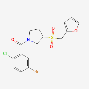 molecular formula C16H15BrClNO4S B2542633 (5-Bromo-2-chlorophenyl)(3-((furan-2-ylmethyl)sulfonyl)pyrrolidin-1-yl)methanone CAS No. 1798618-64-0