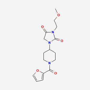 1-(1-(Furan-2-carbonyl)piperidin-4-yl)-3-(2-methoxyethyl)imidazolidine-2,4-dione